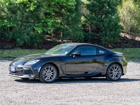 Used 2023 Subaru BRZ Premium RWD image 3
