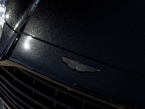 Used 2025 Aston Martin DBX 707 image 8