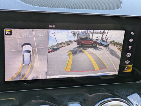 Used 2023 Mercedes-Benz GLB 250 GLB 250 image 28