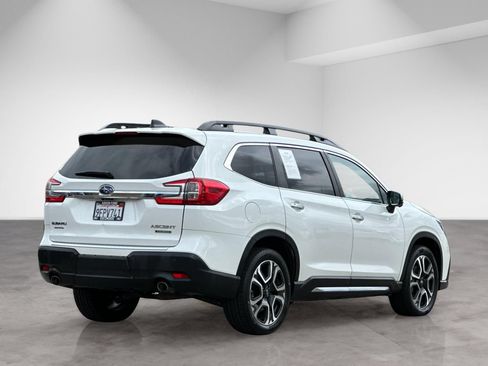 Used 2023 Subaru Ascent Touring AWD/4WD image 7