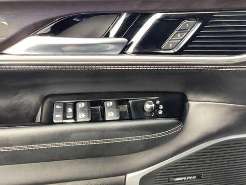 Used 2022 Jeep Wagoneer Series I w/ Premium Group I image 13