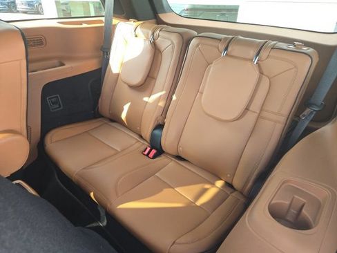 Certified 2024 Lincoln Aviator Black Label w/ Dynamic Handling Package AWD/4WD image 33