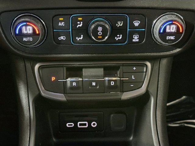 Used 2023 GMC Terrain AT4 AWD/4WD image 16