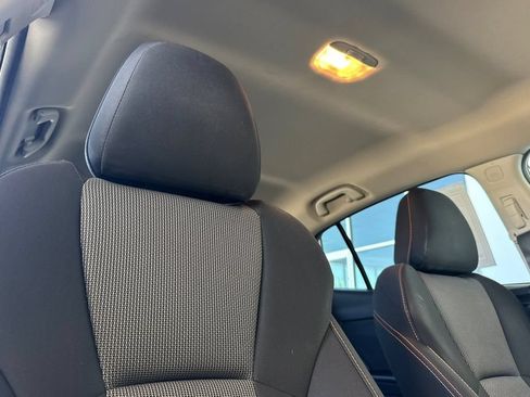 Used 2018 Subaru Crosstrek 2.0i Premium w/ Eyesight System AWD/4WD image 17