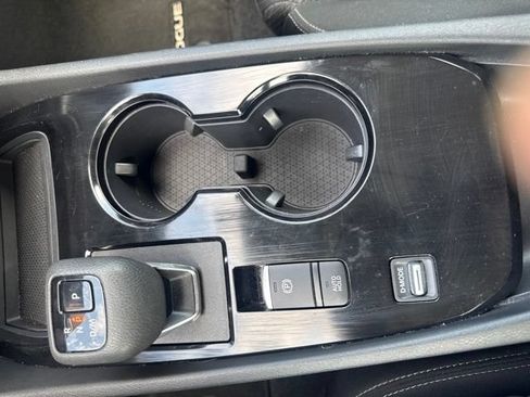 Used 2025 Nissan Rogue SV FWD image 29