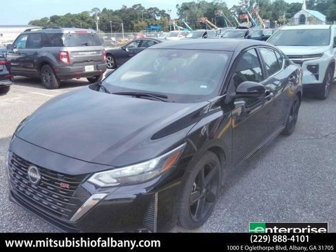 Used 2025 Nissan Sentra SR FWD image 1
