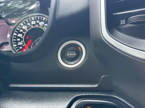 Used 2021 RAM 1500 Big Horn AWD/4WD image 42