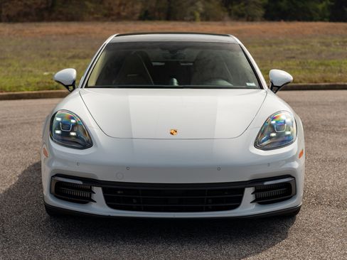 Used 2020 Porsche Panamera 4 image 5