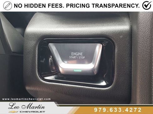 Used 2025 GMC Yukon Denali AWD/4WD image 30