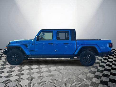 Used 2021 Jeep Gladiator Willys image 2