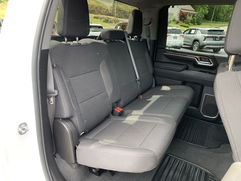 Used 2025 Chevrolet Silverado 2500 LT w/ Convenience Package AWD/4WD image 35