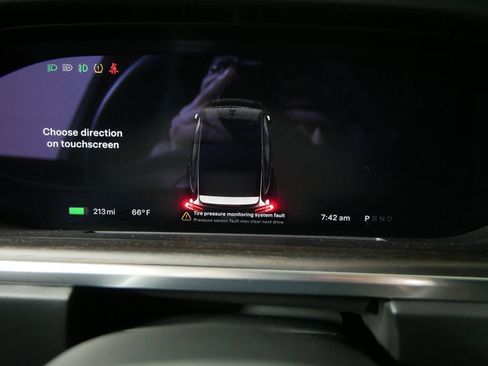 Used 2024 Tesla Model X AWD/4WD image 34