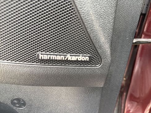 Used 2019 Kia Sorento EX w/ EX Touring Package image 11