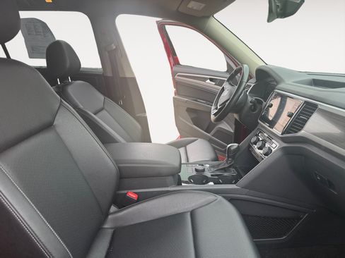 Used 2019 Volkswagen Atlas SEL R-Line AWD/4WD image 15