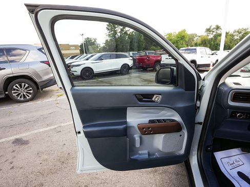 Used 2023 Ford Maverick Lariat w/ Lariat Luxury Package AWD/4WD image 11