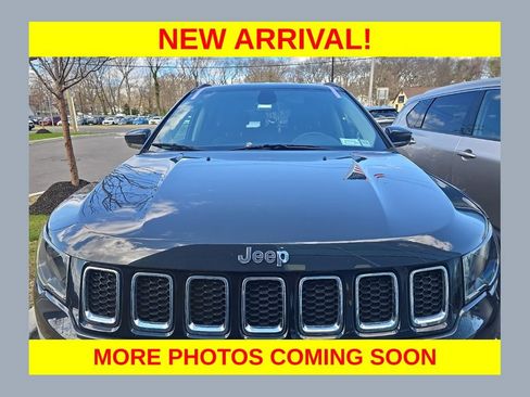 Used 2018 Jeep Compass Limited image 1