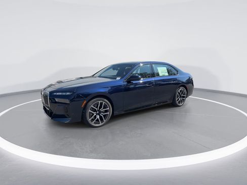 New 2026 BMW 760i xDrive w/ Executive Package image 4