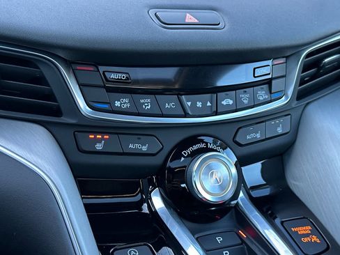 New 2025 Acura TLX w/ Technology Package image 17