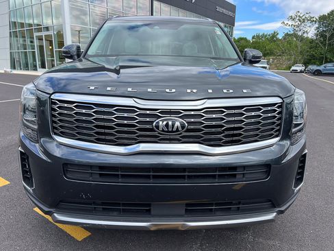 Used 2020 Kia Telluride EX w/ EX Premium Package AWD/4WD image 16