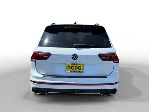 Used 2023 Volkswagen Tiguan SE R-Line FWD image 4