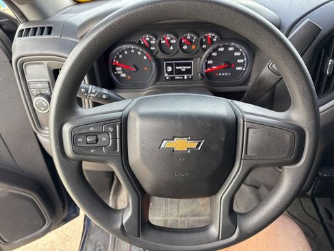 Used 2022 Chevrolet Silverado 1500 Custom image 19