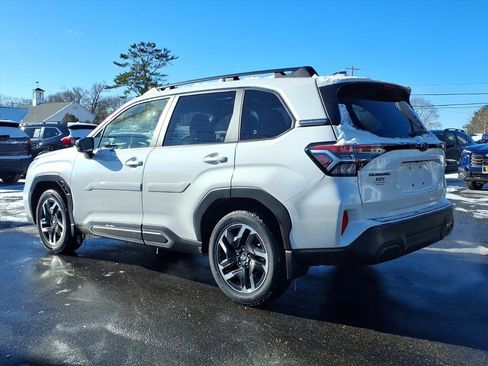 Certified 2025 Subaru Forester Limited image 5