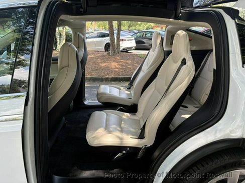 Used 2018 Tesla Model X 75D AWD/4WD image 25