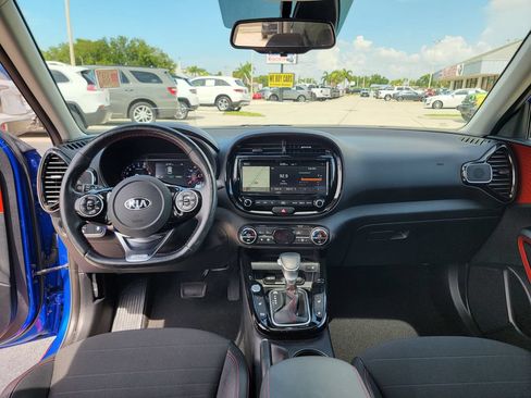 Used 2021 Kia Soul Turbo FWD image 21