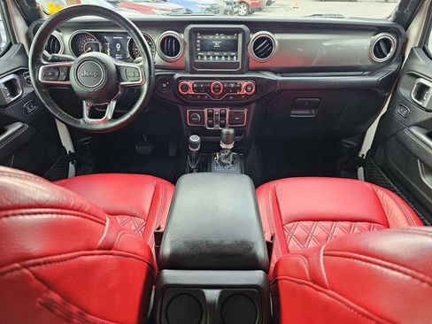Used 2020 Jeep Gladiator Overland w/ LED Lighting Group AWD/4WD image 11