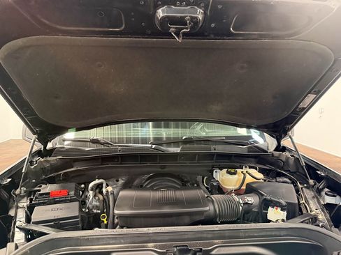 Used 2023 GMC Sierra 1500 Elevation w/ Preferred Package image 18