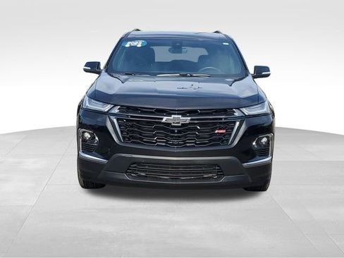 Certified 2023 Chevrolet Traverse RS w/ LPO, Floor Liner Package FWD image 8