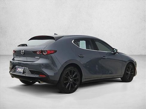 Used 2020 MAZDA MAZDA3 Hatchback w/ Premium Package FWD image 5
