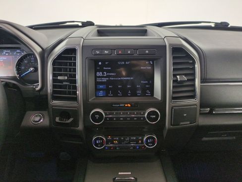 Used 2018 Ford Expedition Max XLT w/ Equipment Group 202A image 21