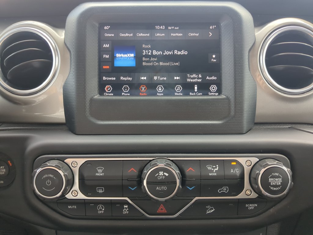 Used 2019 Jeep Wrangler Unlimited Sahara AWD/4WD image 20