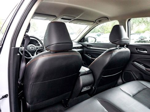 Used 2025 Nissan Altima 2.5 SR image 28