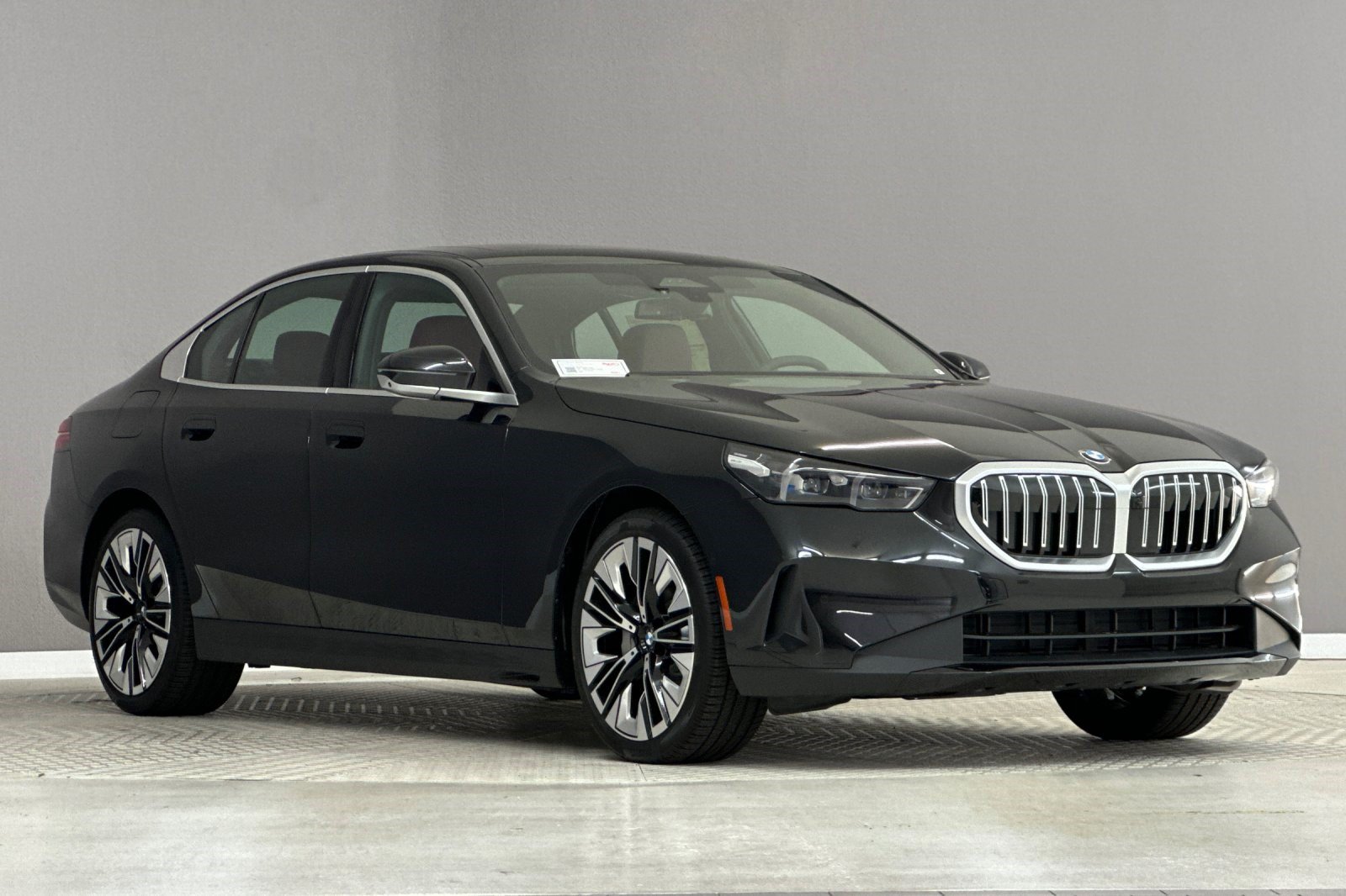 New 2027 BMW 530i w/ Premium Package RWD image 6