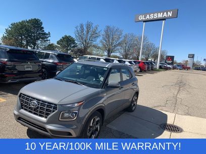 Used 2023 Hyundai Venue SEL