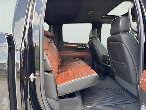Used 2024 GMC Sierra 1500 Denali Ultimate image 12
