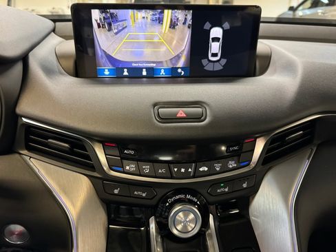 New 2025 Acura TLX Technology Package image 24
