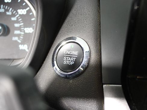 Used 2019 Ford EcoSport SE w/ SE Convenience Package FWD image 18