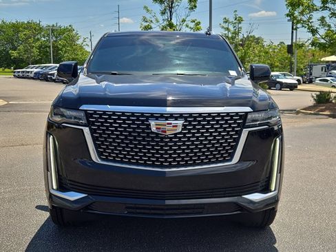 Used 2022 Cadillac Escalade Premium Luxury AWD/4WD image 5