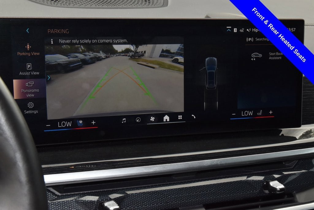 Used 2024 BMW X7 xDrive40i w/ M Sport Package AWD/4WD image 29