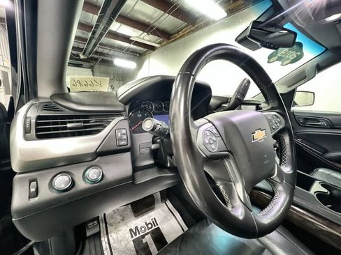 Used 2018 Chevrolet Suburban LT AWD/4WD image 10
