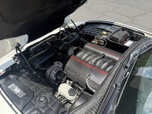 Used 2003 Chevrolet Corvette Convertible w/ Preferred Equipment Group1 RWD image 5
