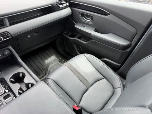 Certified 2025 Honda Pilot EX-L image 19