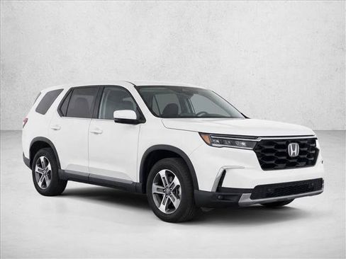 Used 2024 Honda Pilot EX-L image 3