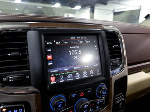 Used 2014 RAM 1500 Laramie w/ Convenience Group RWD image 11