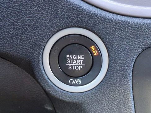 Used 2023 Dodge Charger SXT RWD image 24