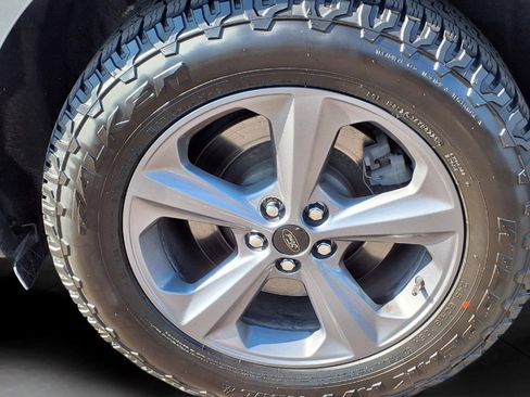 Used 2023 Ford Edge SEL w/ Sport Appearance Package AWD/4WD image 8