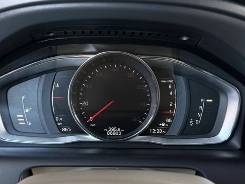 Used 2016 Volvo XC60 T5 Premier image 55